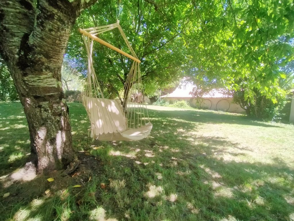 Jardin gites de groupe du Domaine Jasmin - Bellon Sud-Charente